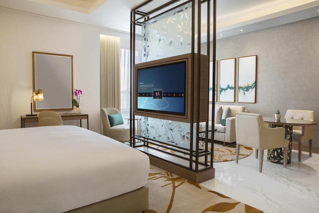 דובאי Al Jaddaf Rotana Suite Hotel מראה חיצוני תמונה A room at the hotel